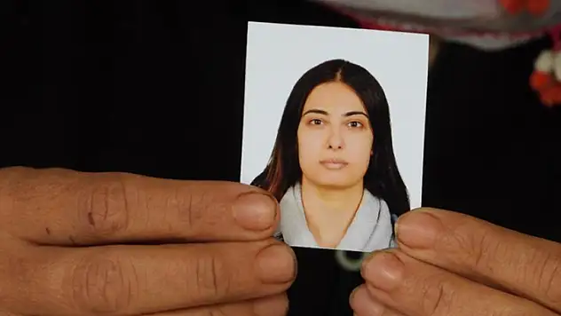 Depremde enkazı kaldırılan hastaneden çıkmadı: 65 gündür ailesi kızlarını arıyor
