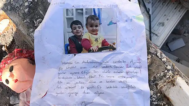 Depremde ölen kardeşlerin enkazdan anı defteri çıktı: Birbirimizi seven iki kardeşiz

