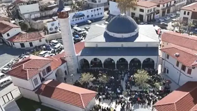 Depremde yerle bir olan Anadolu'nun ilk camisi ihya süreciyle yeniden hayat buldu