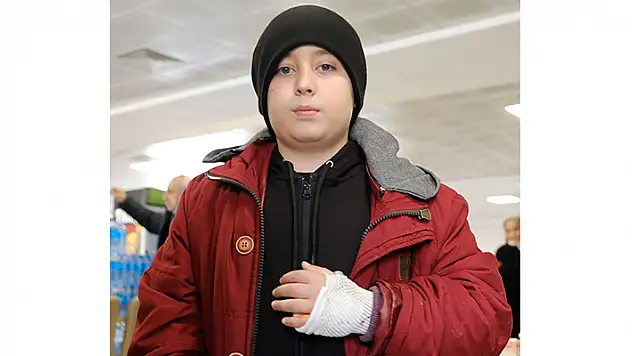 Depreme uyanan 11 yaşındaki Türker: Savaş oluyor sandım


