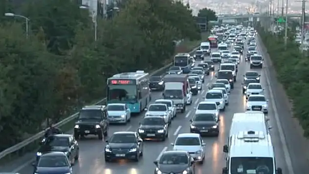 Depremin ardından İstanbul trafiğinde son durum