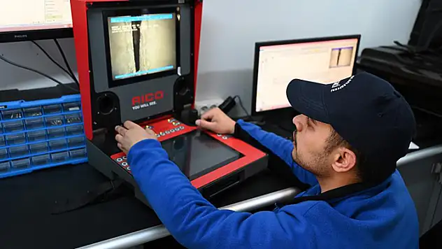 Depremlerde yıkılan Hatay'da kanal arızaları robot kameralarla tespit ediliyor
