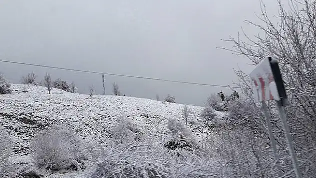 Derbent'e kar sürprizi