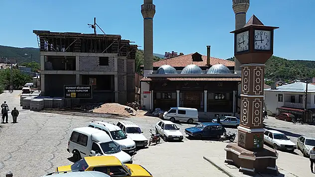Derbent'te Bilgehane ve Aladağ Kayak Merkezi günübirlik tesisi inşaatları hızla yükseliyor