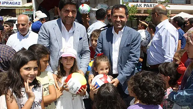 Derbent'te çocuklar bayram sevinci yaşadı
