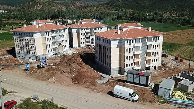 Derbert'te TOKİ konutları bu ay teslim edilecek
