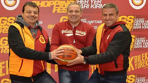 Derbi maçlar öncesi Galatasaray hocaları bir arada