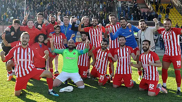 Derbide Akşehir güldü