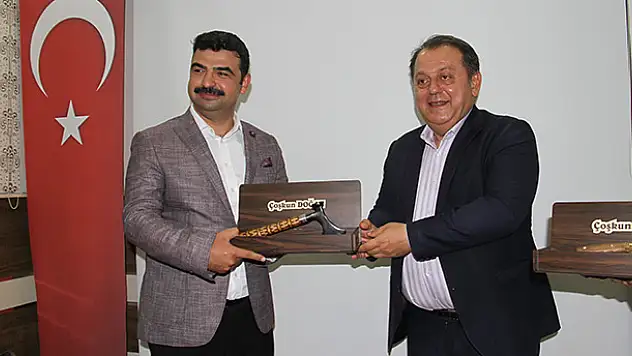 Derebucak Kaymakamı Doğan'a veda yemeği