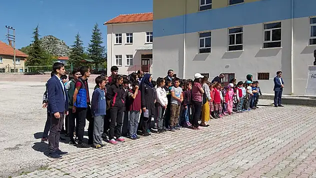 Derebucak'ta okuma projesinde yılsonu etkinliği düzenlendi