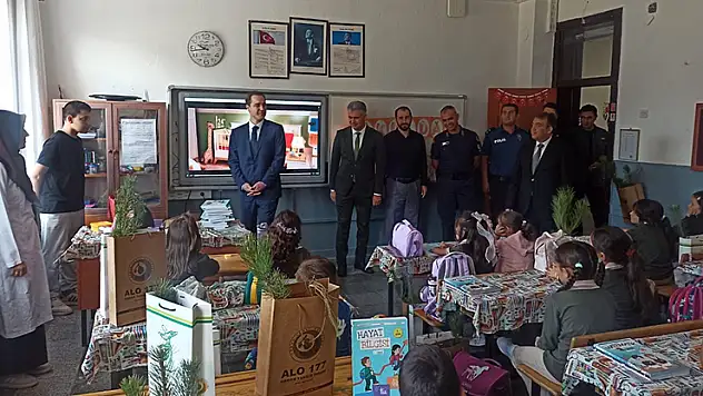 Derebucak'ta ilk ders zili çaldı