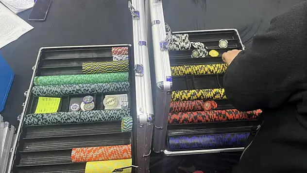 Dernek diye kurdukları lokal kumarhane çıktı