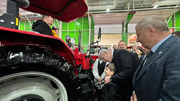 Dervişoğlu, Konya Tarım Fuarı'nı ziyaret etti