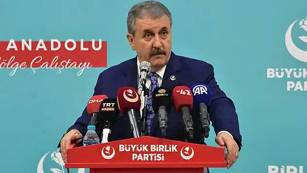 Destici Konya'da konuştu: Silah bırakma işi sadece PKK'yla sınırlı kalmamalı