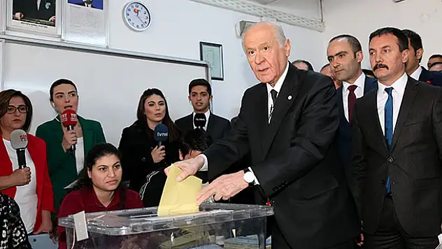Devlet Bahçeli oyunu kullandı