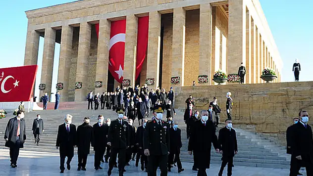 Devlet erkanı 10 Kasım'da Anıtkabir'i ziyaret etti