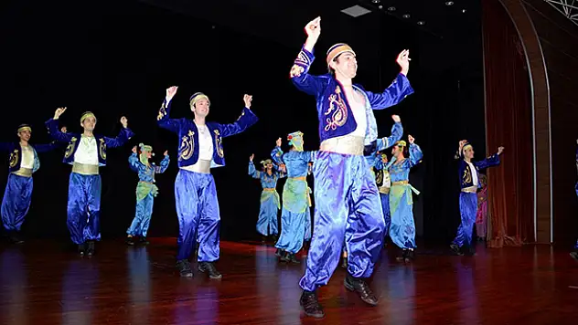 Devlet Halk Dansları Topluluğu Konyalılarla buluşacak