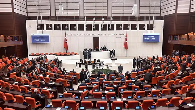 Dijital mecrayı ilgilendiren kanun teklifi Adalet Komisyonu'nda kabul edildi
