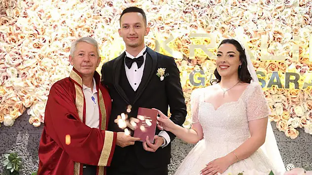 Dila Nur ve Hidayet mutluluğa 'Evet' dedi