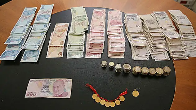 Dilencinin üzerinden çıkanlar şaşırttı! Altın, para...