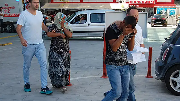 Dilenerek kazandıkları parayla uyuşturucu alırken yakalandılar