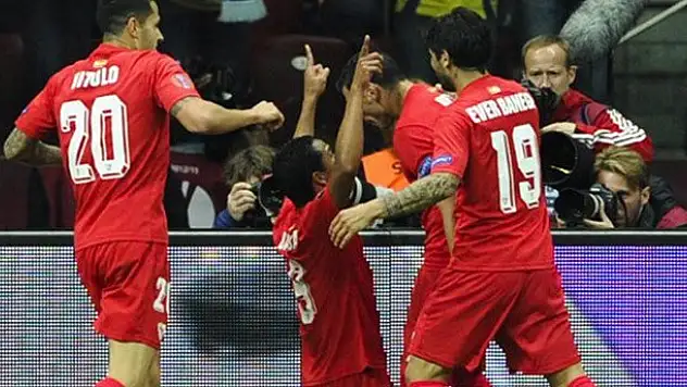 Dinipro 2-3 Sevilla