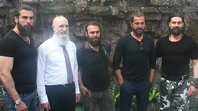 Diriliş Ertuğrul oyuncuları Konya'da