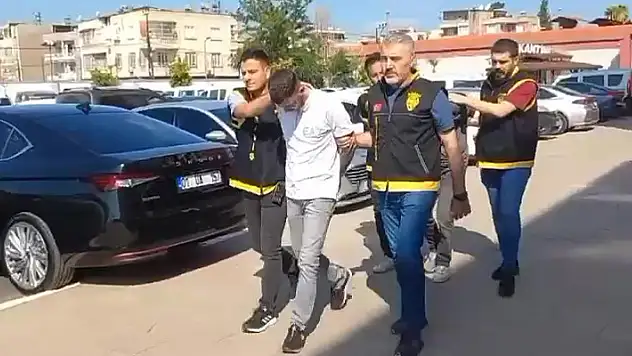 Diş tedavisinin uzamasına kızan vatandaş kliniği taradı
