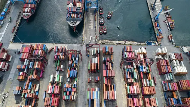 Dış ticaret açığı Temmuz ayında yüzde 41,8 azaldı
