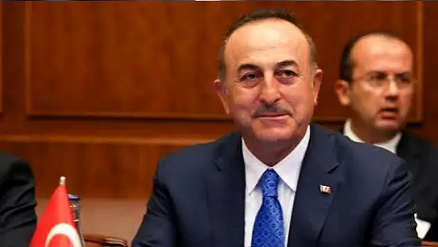 Dışişleri Bakanı Çavuşoğlu yabancı gazetecileri böyle susturdu: Teröristlere yer yok