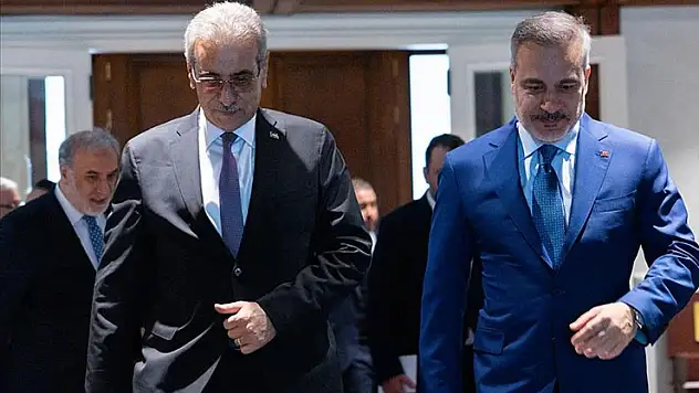 Dışişleri Bakanı Fidan, Gazze Yönetimi Ulusal Komitesi Başkanı Şaas ile görüştü