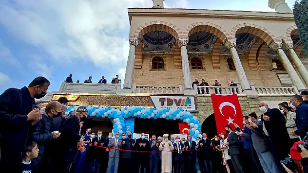 Diyanet İşleri Başkanı Erbaş, Konya'da TDV Yayınevi'nin açılışını yaptı
