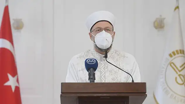 Diyanet İşleri Başkanı Erbaş: Şiddete teşvik eden yayınlar aileyi tahrip etmektedir
