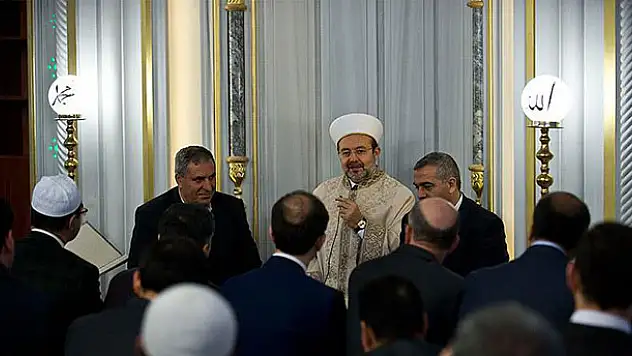 Diyanet İşleri Başkanı Görmez: Safla beraber ruhlarımızı kaynaştırmamız lazım