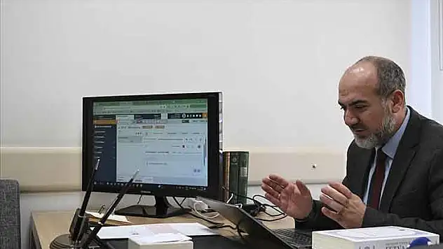 Diyanetin fetva hattı ramazanda günde 16 binden fazla soruyu cevaplıyor
