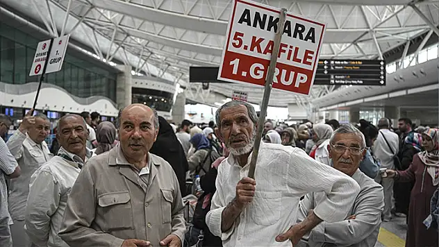 Diyanetin seyahat acentelerine yönelik hac ve umre duyuruları TÜRSAB üzerinden yapılacak
