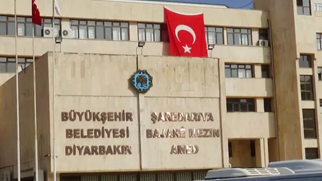 Diyarbakır Büyükşehir Belediyesi'ne kayyum atandı