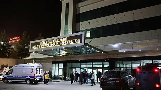 Diyarbakır'da 3 ayrı noktada eş zamanlı saldırı