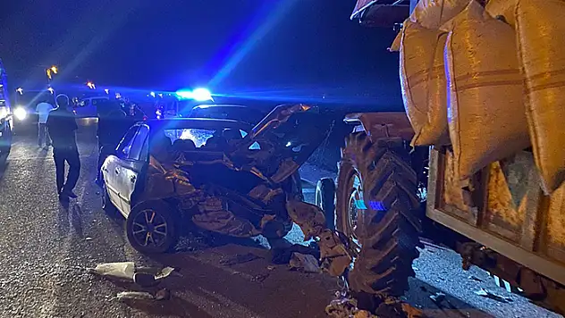 Diyarbakır'da 4 araç kazaya karıştı 3 ölü, 2 yaralı 
