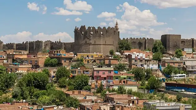 Diyarbakır'da 5 adet arsa satılacak
