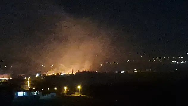 Diyarbakır'da anız yangını, 5 saatte söndürüldü
