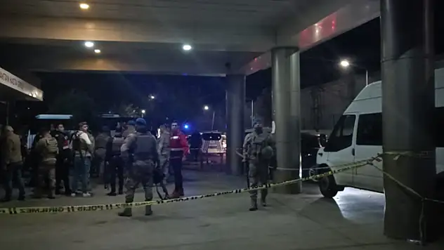 Diyarbakır'da işçi ve ustanın kavgasına aileler de dahil oldu: 1 ölü, 13 yaralı
