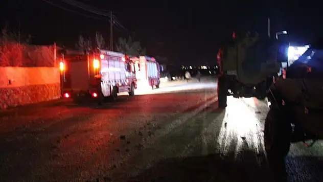 Diyarbakır'da karakola bomba yüklü araçla saldırı