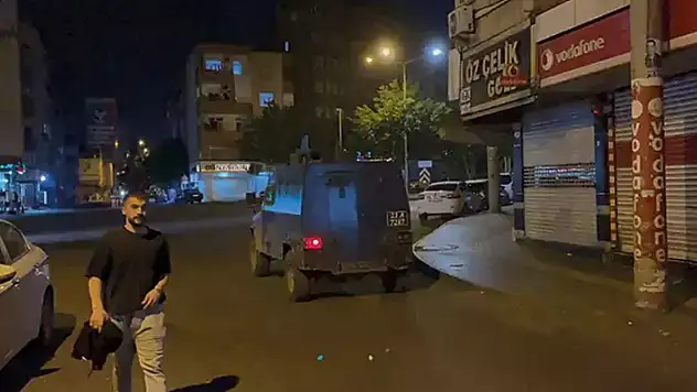 Diyarbakır'da korkunç olay! Yolcu koltuğunda gördüğü annesini tabancayla vurdu
