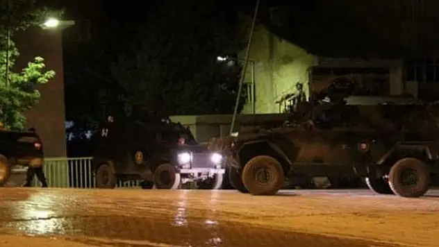 Diyarbakır'da polise bombalı saldırı: 7 yaralı!