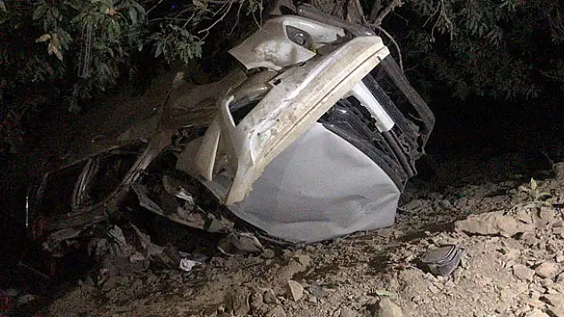Diyarbakır'da sivilleri taşıyan araca terör saldırısı: 7 şehit, 10 yaralı