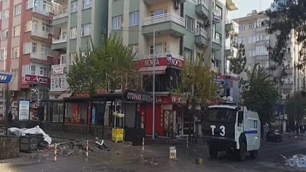 Diyarbakır'da 'Sur' Gerginliği! 2'si Rusya Uyruklu Çok Sayıda Gözaltı Var