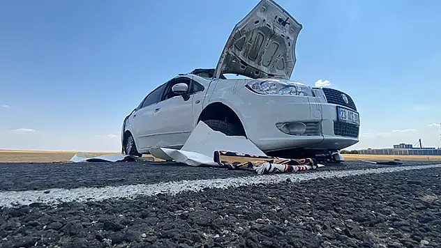 Diyarbakır'da devrilen otomobilde 6 kişi yaralandı
