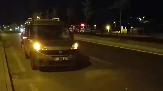 Diyarbakır'da hafif ticari aracın çarptığı Sercan öldü