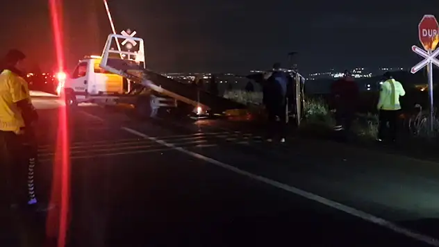 Diyarbakır'da, otomobil şarampole devrildi: 1 ölü, 3 yaralı